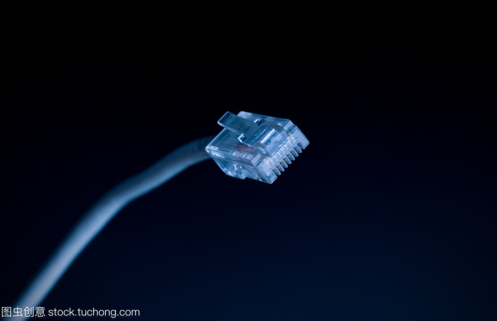 网络线的隐藏力量 连接世界的无声纽带
